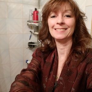 Meet your Posher, Debra